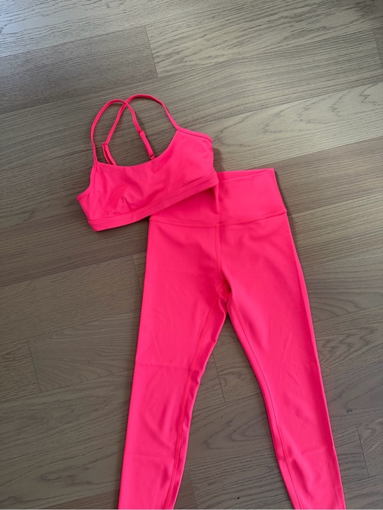ALO Yoga Pants - ALO Yoga Airlift Legging and Bra in Fluorescent Pink Coral